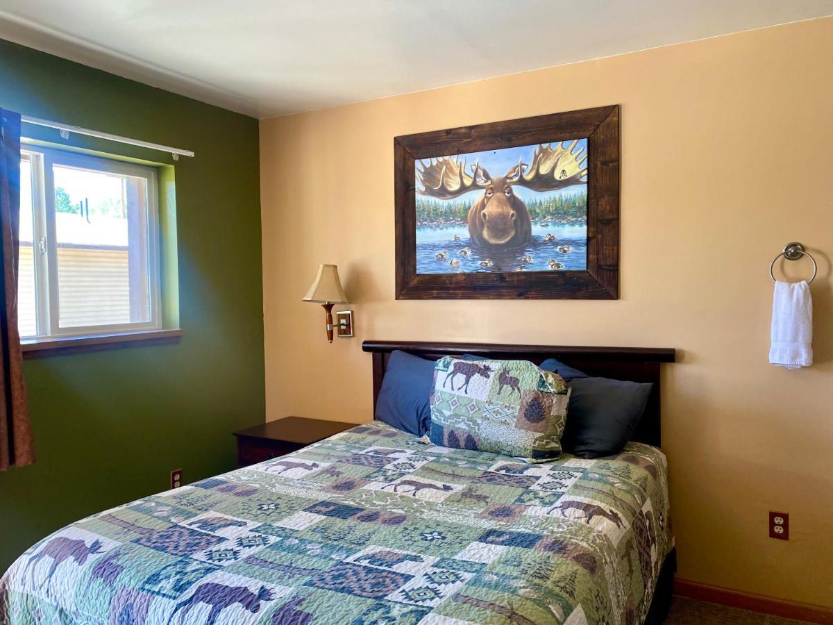 Moosehead Lodge Rangely Extérieur photo