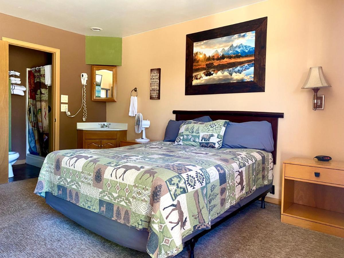 Moosehead Lodge Rangely Extérieur photo